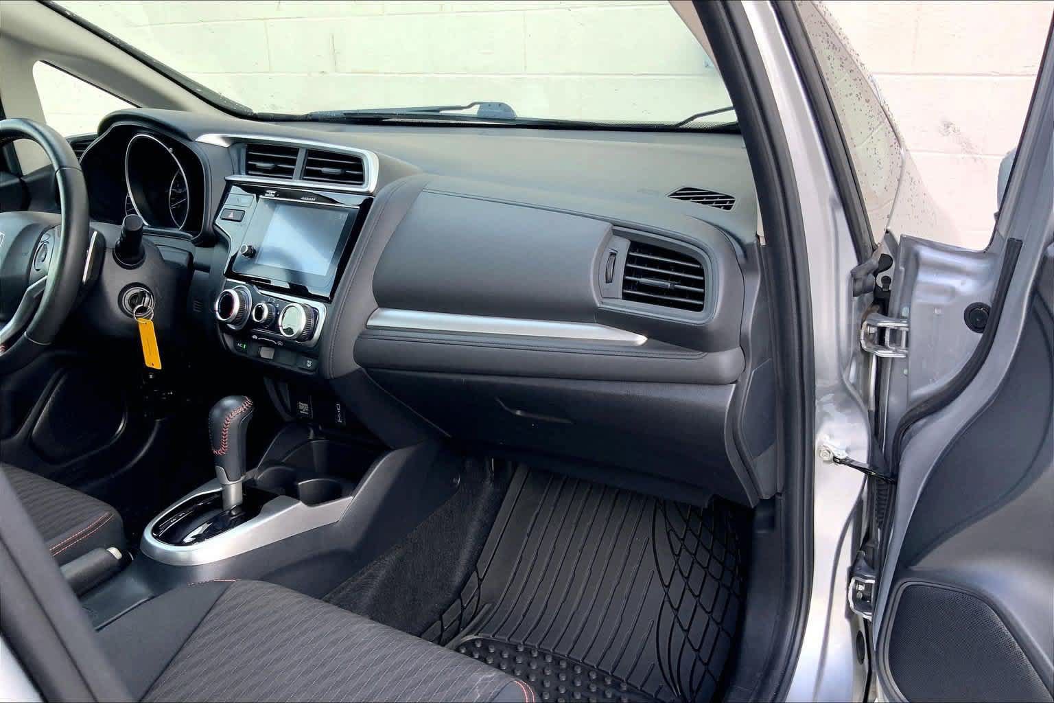 Used 2018 Honda Fit Sport image 23