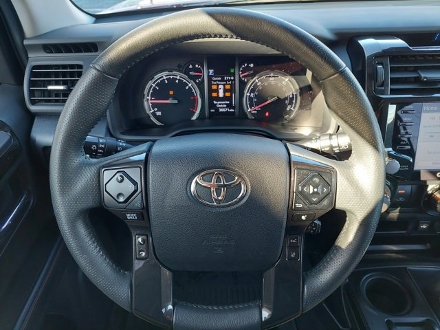 Used 2022 Toyota 4Runner TRD Off-Road Premium image 29