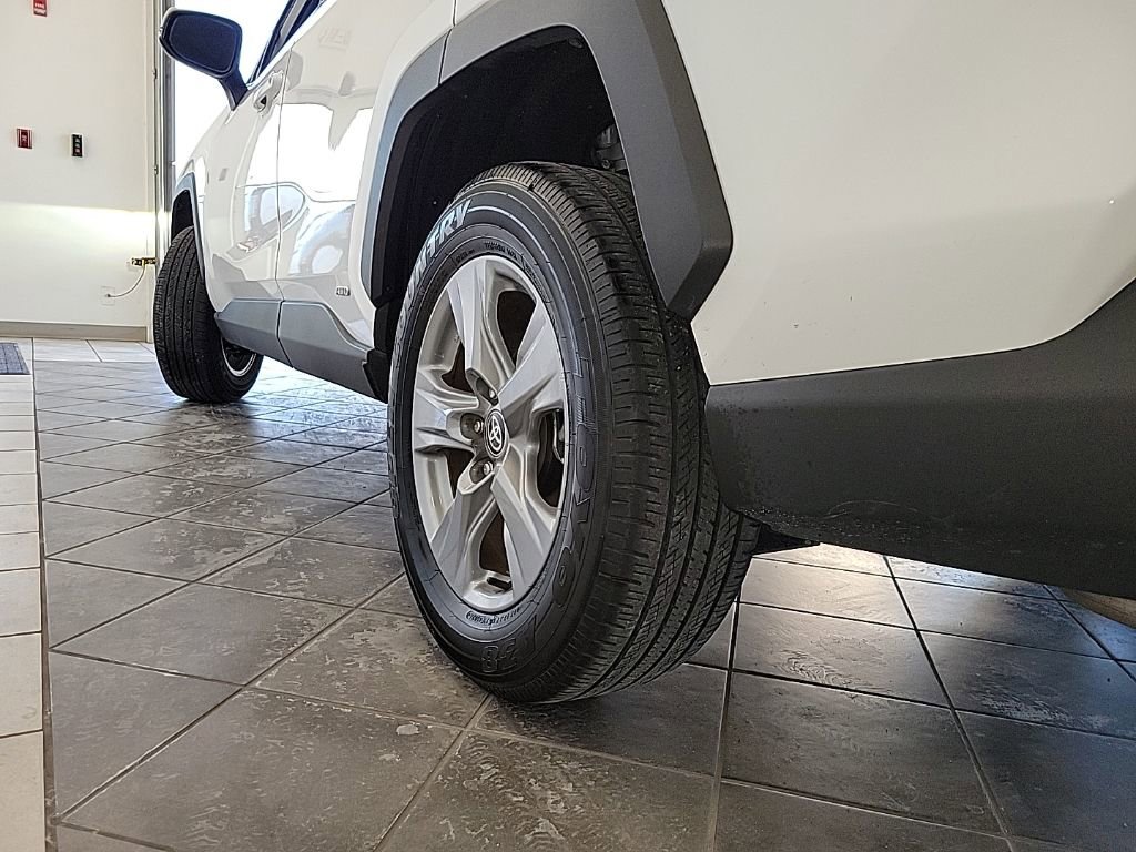 Used 2025 Toyota RAV4 XLE image 17