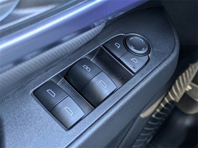 Used 2025 Chevrolet Equinox EV LT w/ Convenience Package image 23