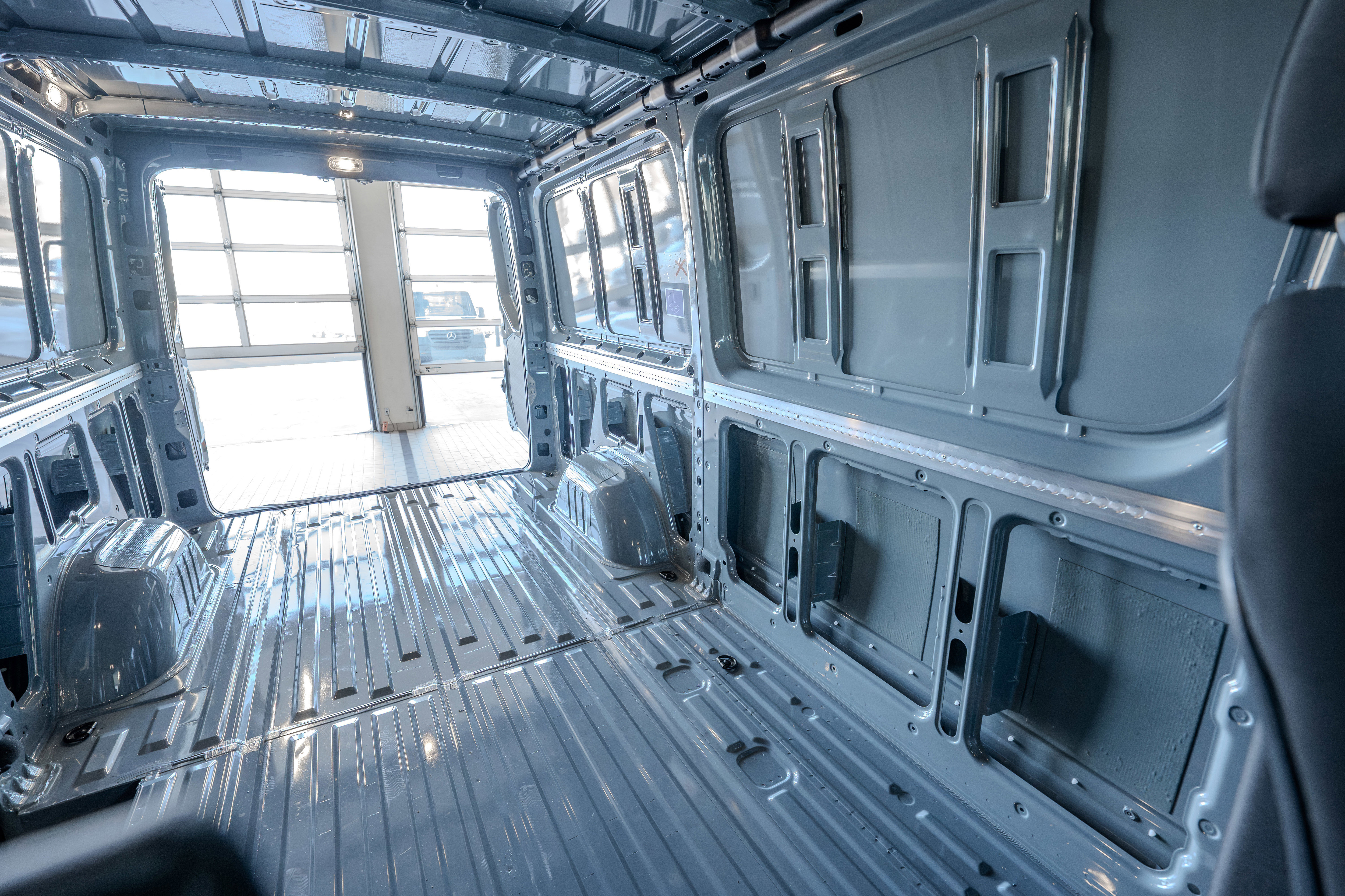 Used 2025 Mercedes-Benz Sprinter 2500 image 28