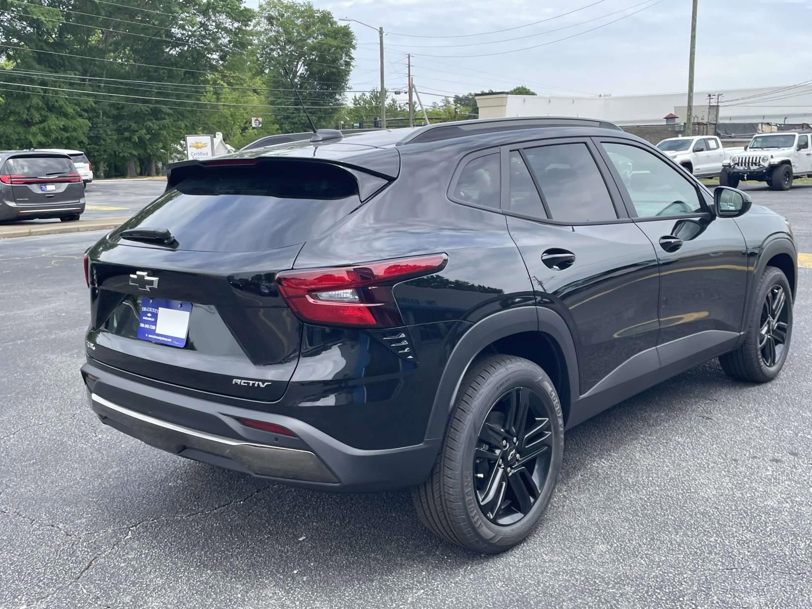 New 2026 Chevrolet Trax ACTIV w/ Driver Confidence Package FWD image 2