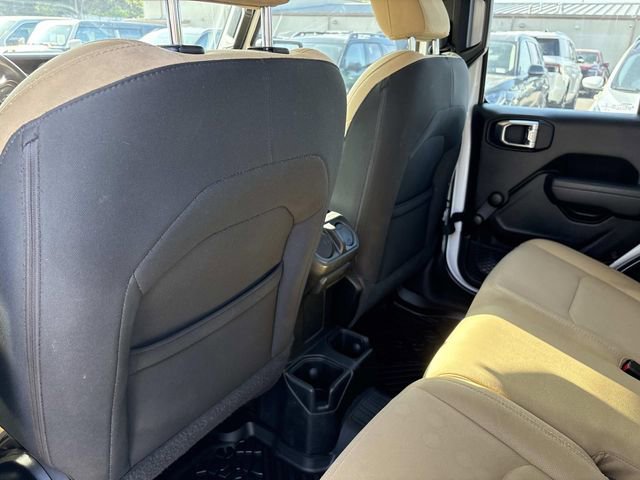 Used 2022 Jeep Gladiator Sport w/ Trailer Tow Package image 17