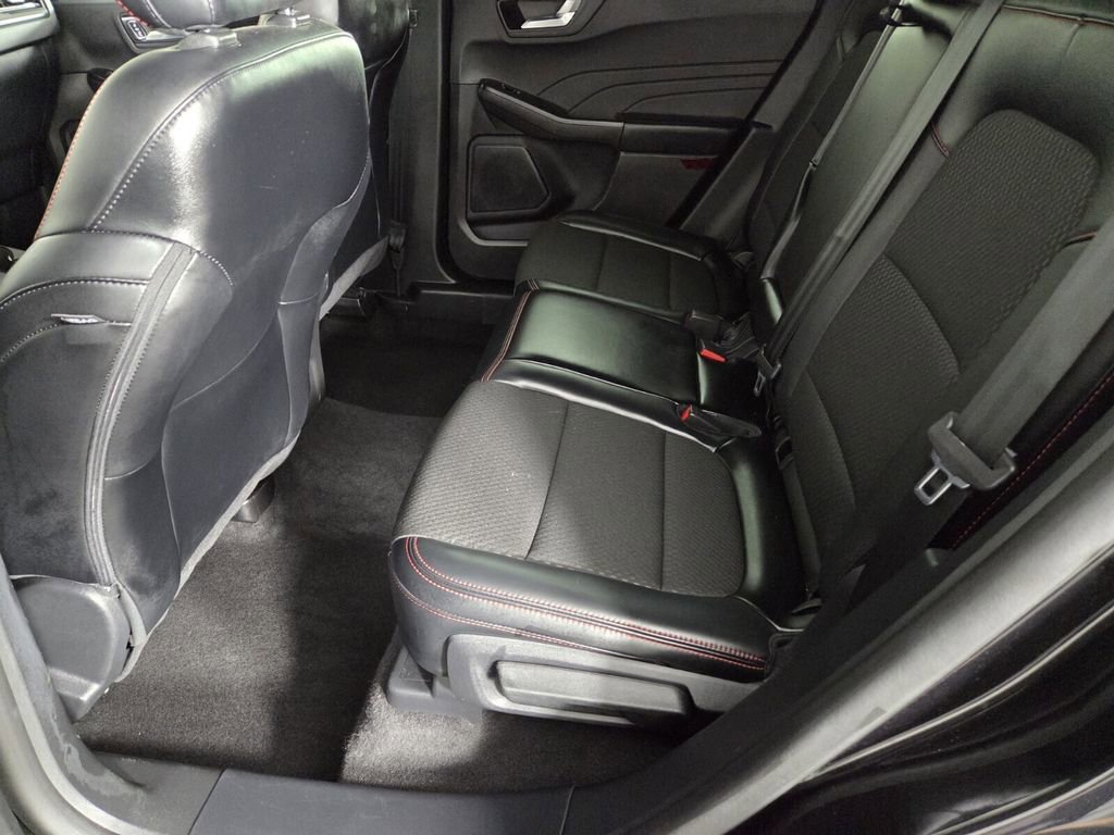 Used 2025 Ford Escape ST-Line image 22