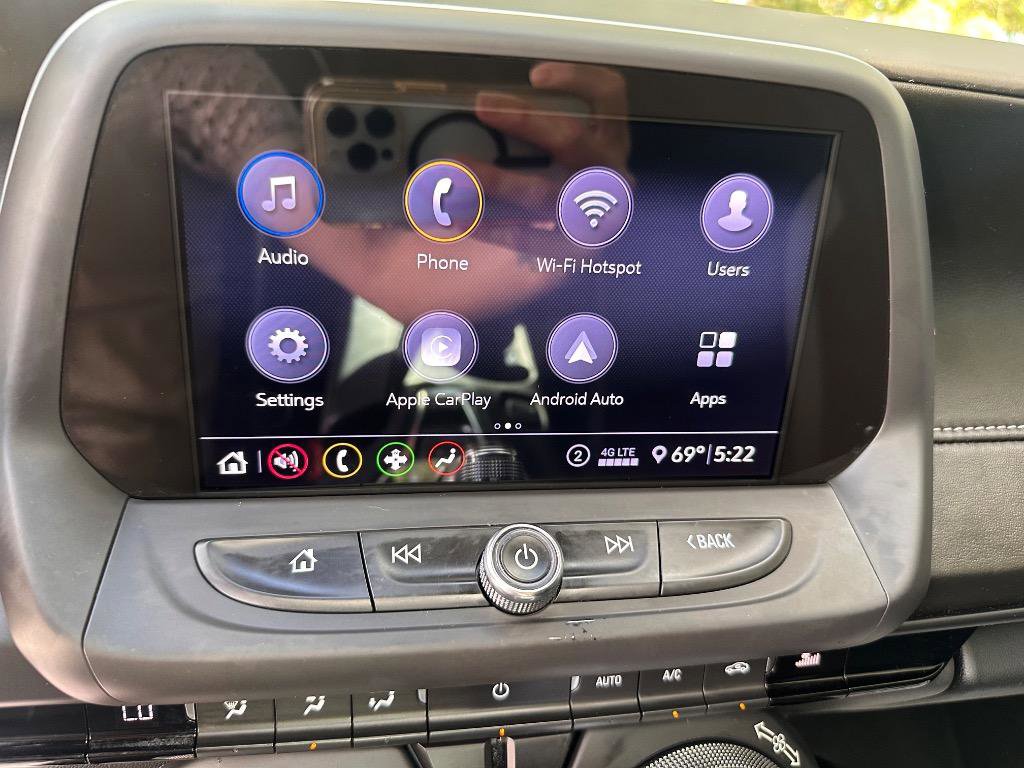 Used 2020 Chevrolet Camaro LT w/ Technology Package RWD image 37