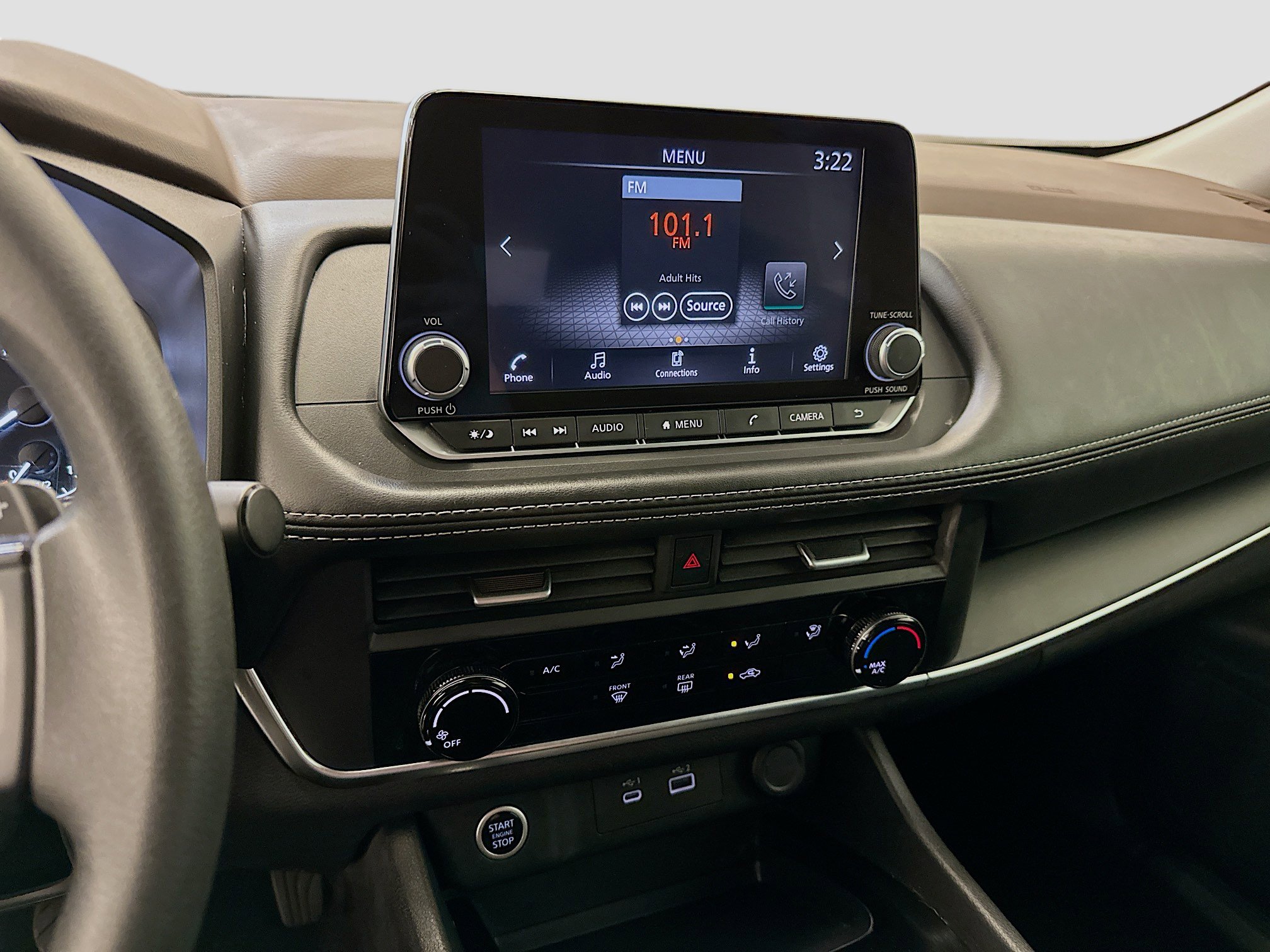 Used 2023 Nissan Rogue S AWD/4WD image 25
