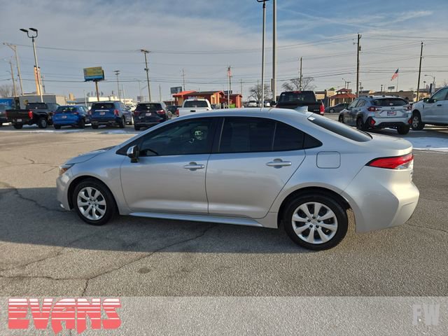 Used 2024 Toyota Corolla LE image 25