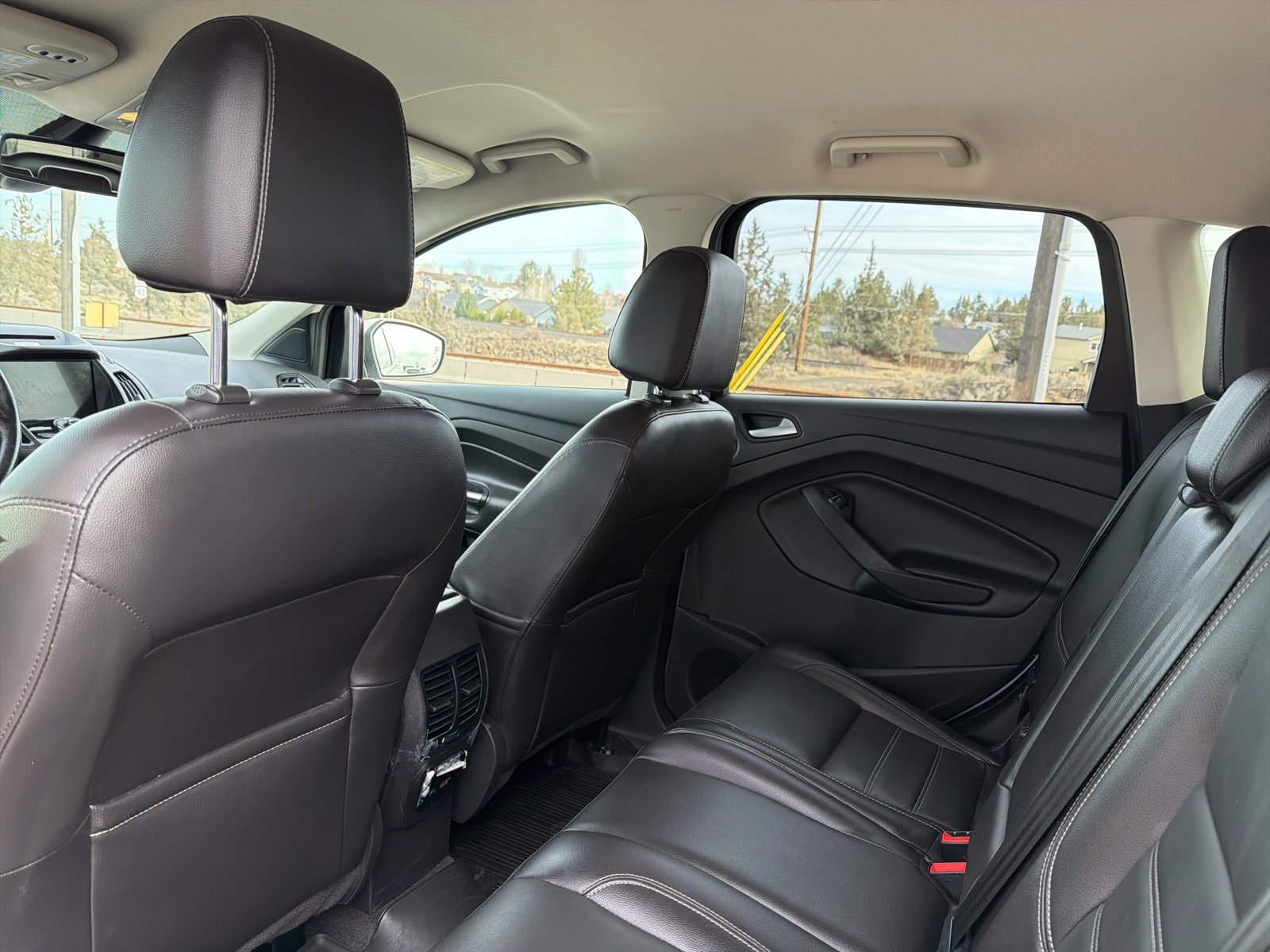 Used 2017 Ford Escape Titanium image 17