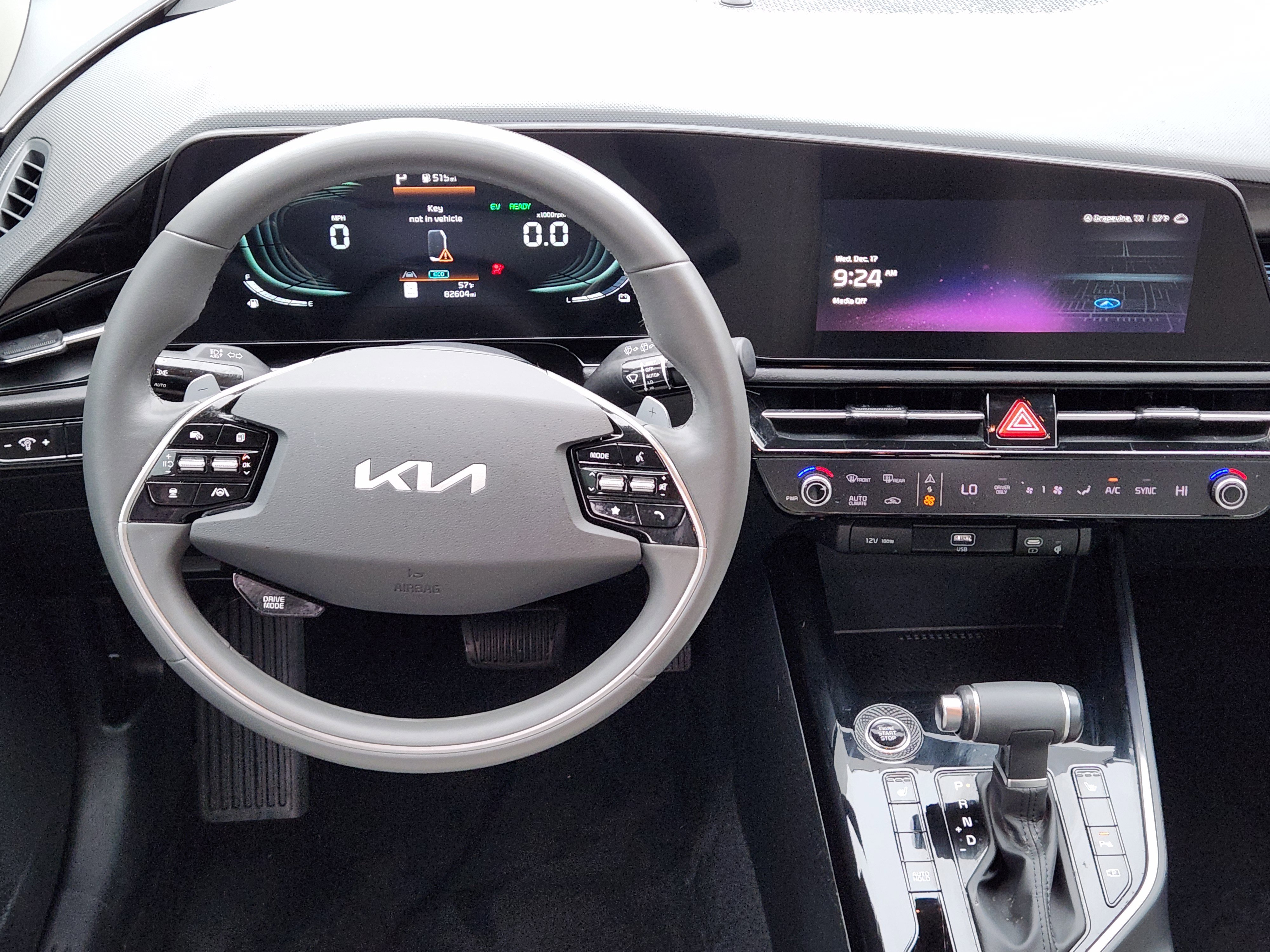 Used 2023 Kia Niro EX image 34