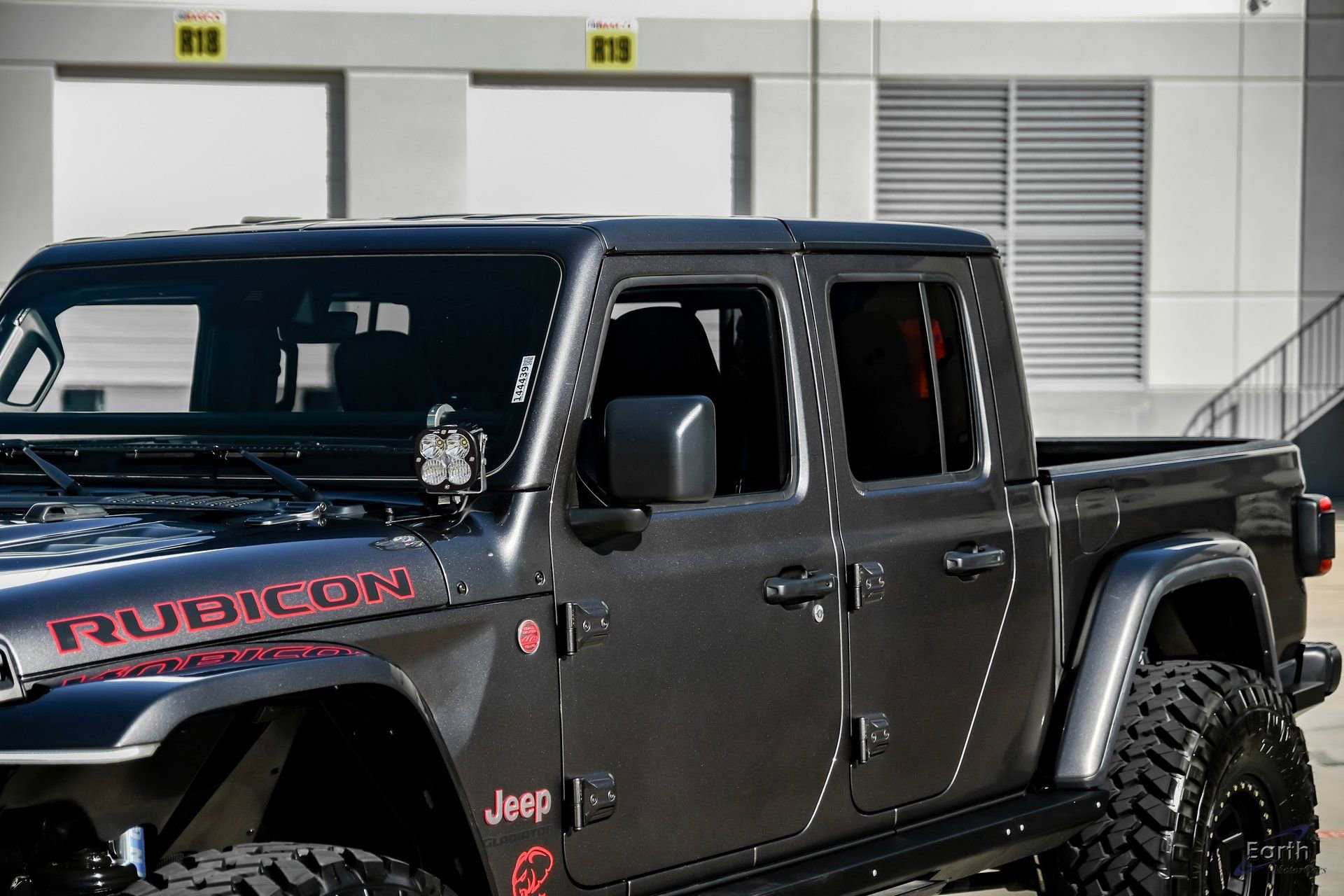Used 2020 Jeep Gladiator Rubicon AWD/4WD image 25