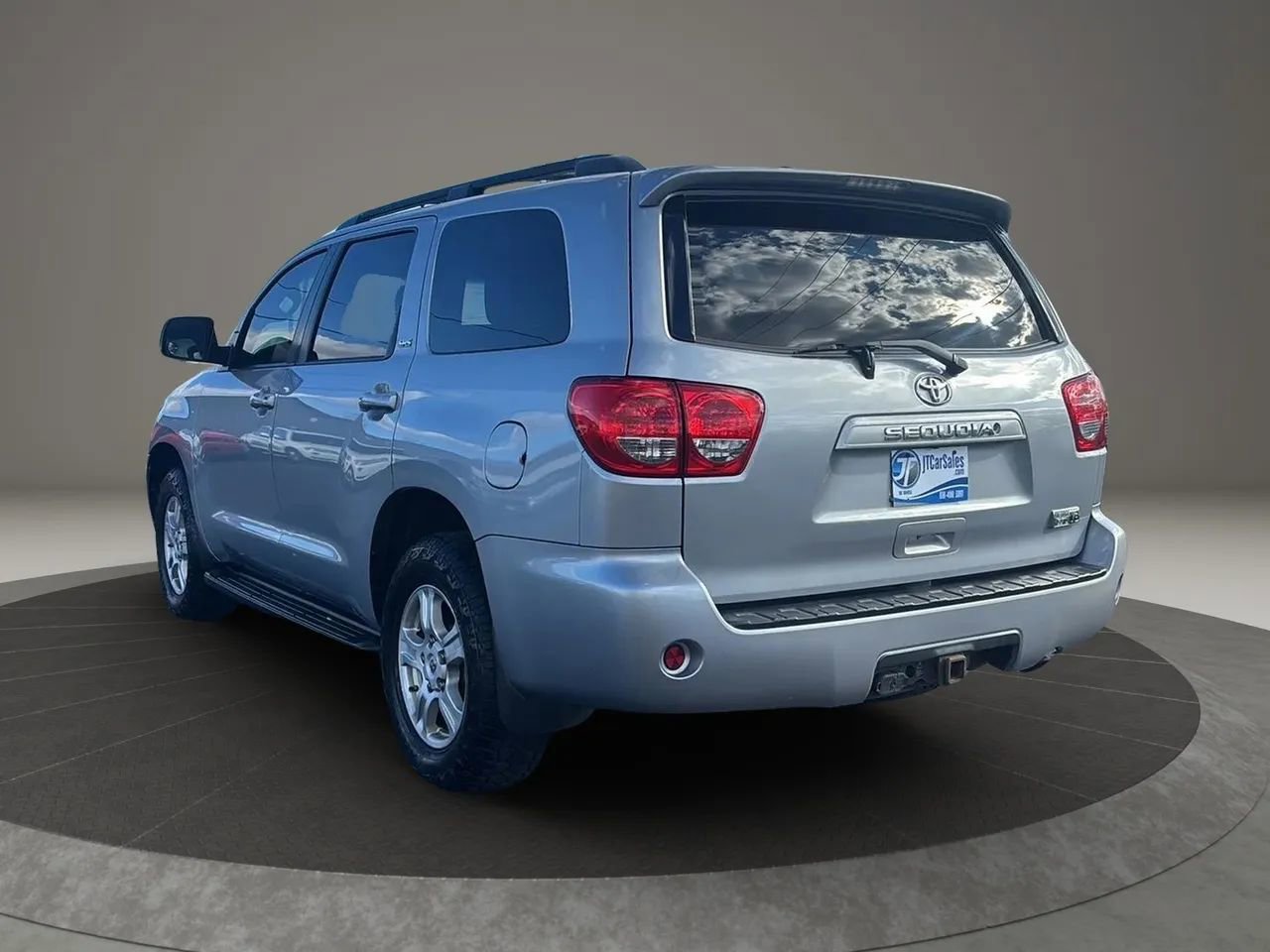 Used 2014 Toyota Sequoia SR5 image 15