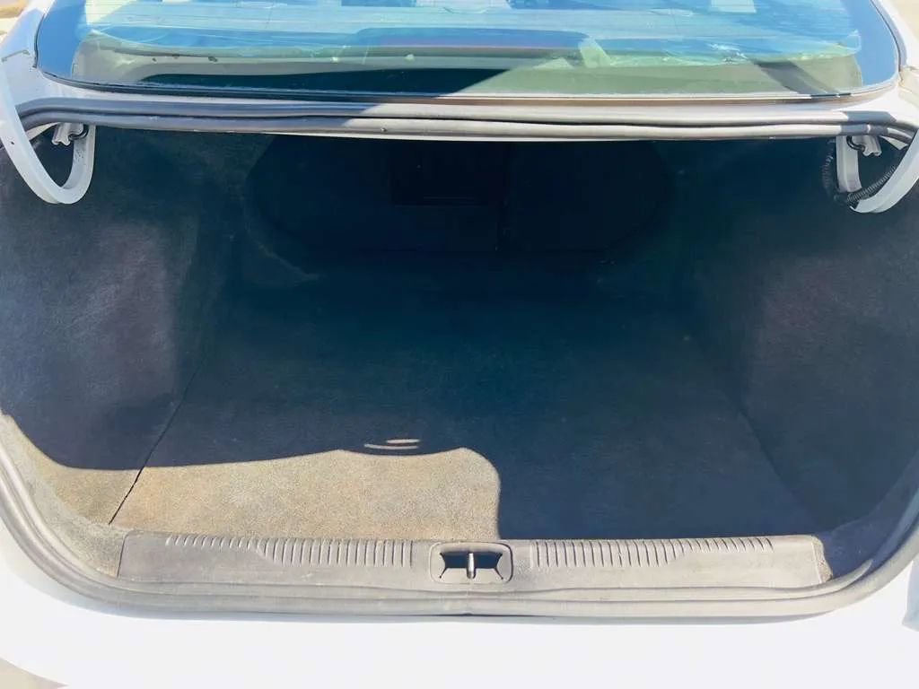 Used 2015 Chrysler 200 Limited w/ Convenience Group FWD image 8