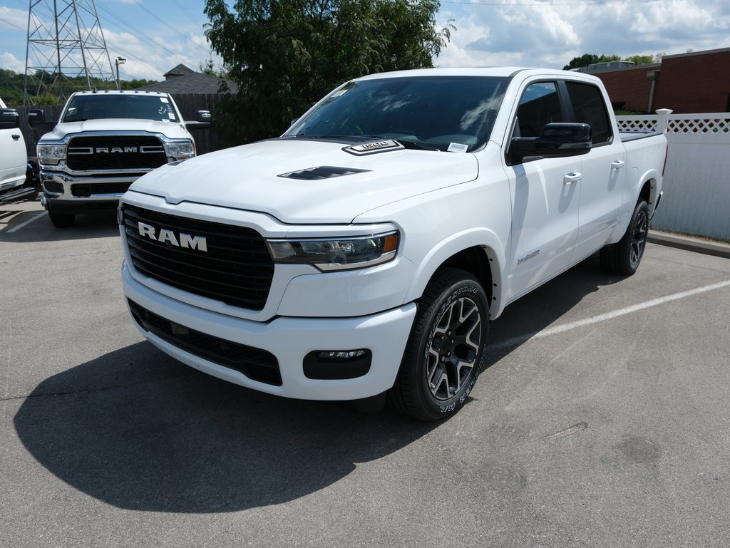 New 2026 RAM 1500 Laramie AWD/4WD image 12