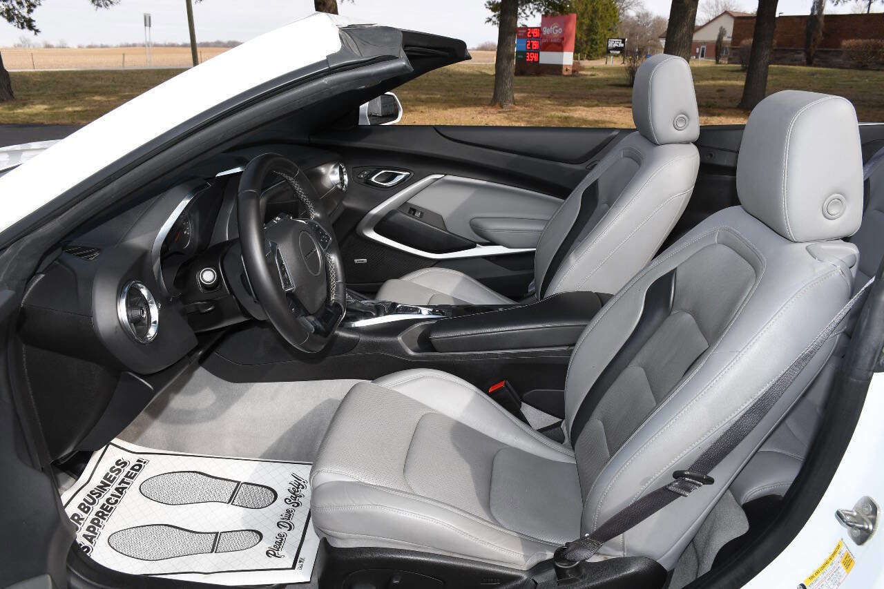 Used 2016 Chevrolet Camaro LT w/ RS Package image 20