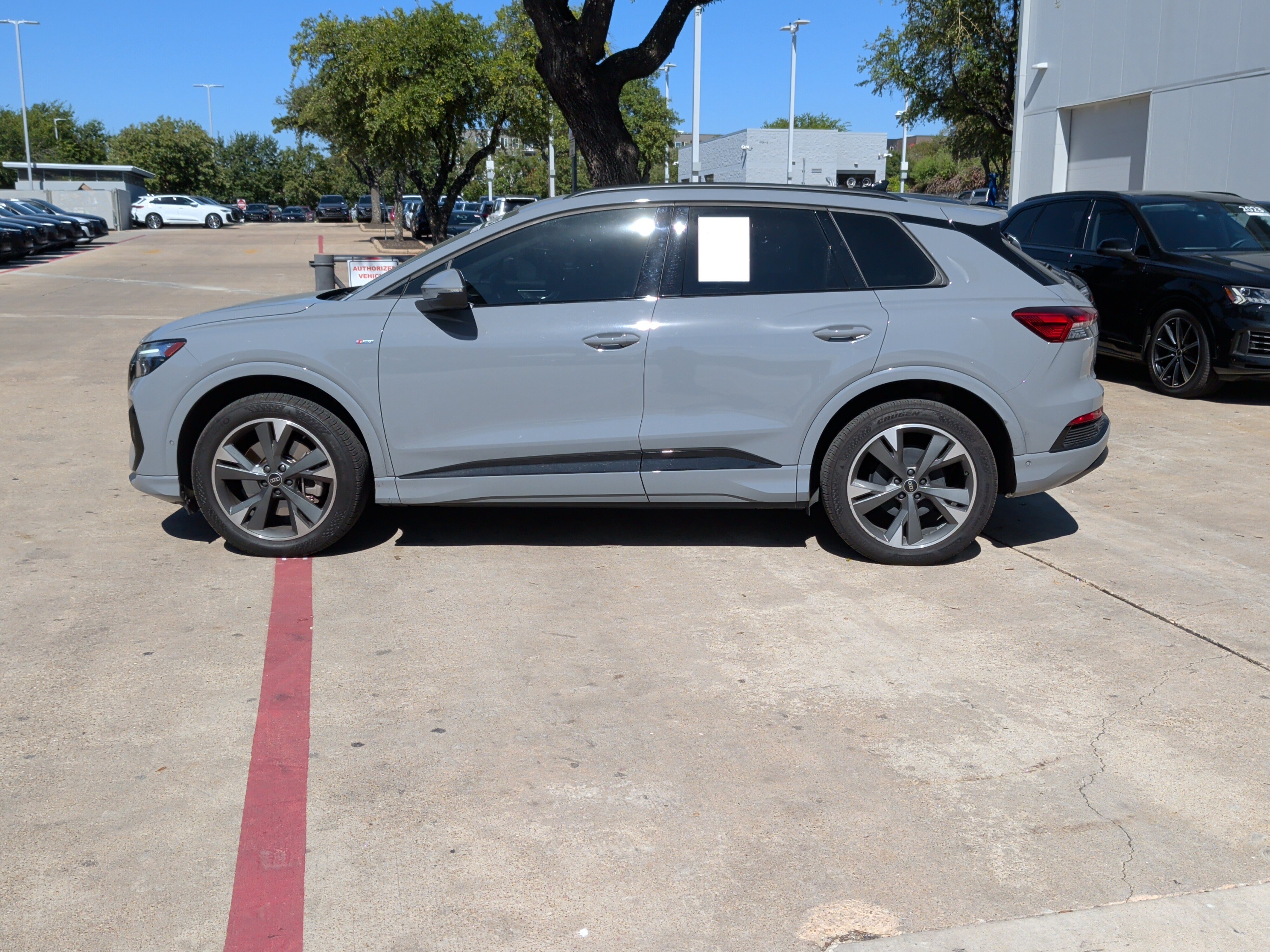Certified 2023 Audi Q4 e-tron Premium Plus AWD/4WD image 7