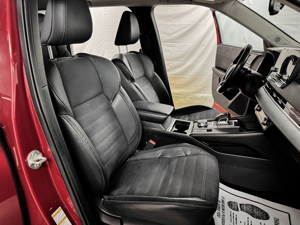 Used 2022 Mitsubishi Outlander 4WD SE image 12