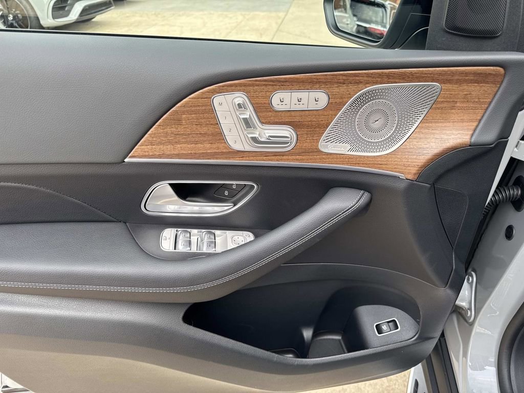 New 2026 Mercedes-Benz GLE 450 4MATIC image 16