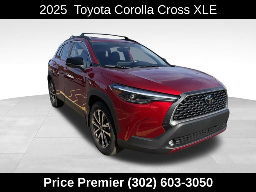 Used 2025 Toyota Corolla Cross XLE image 1