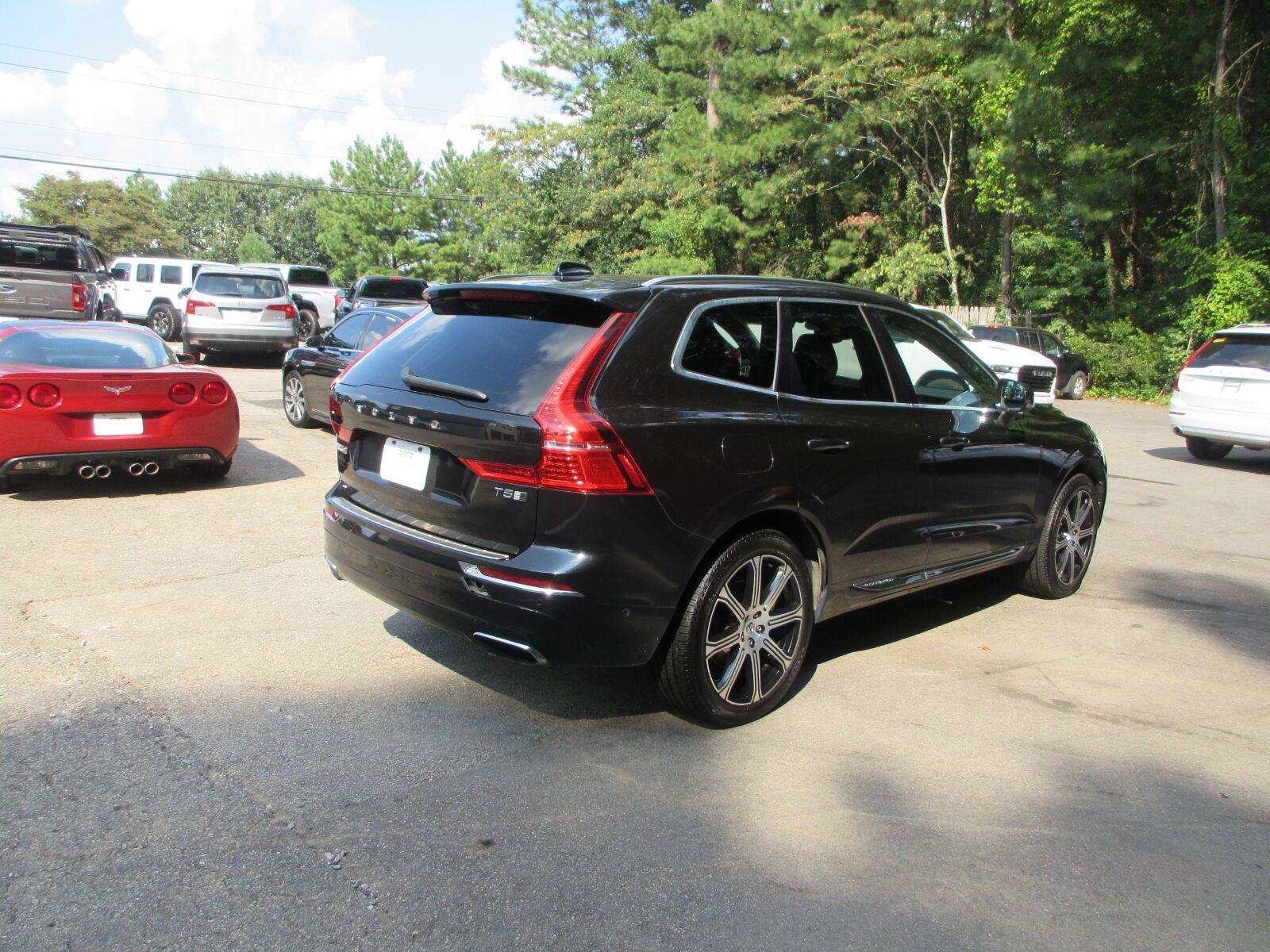 Used 2018 Volvo XC60 T5 Inscription w/ Convenience Package AWD/4WD image 5