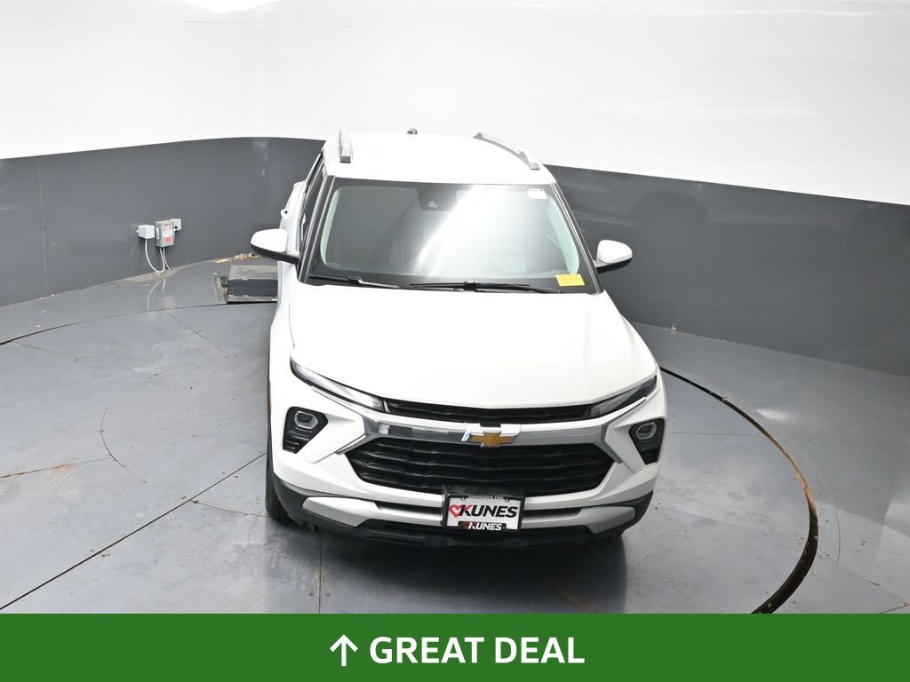 Used 2025 Chevrolet TrailBlazer LT AWD/4WD image 45