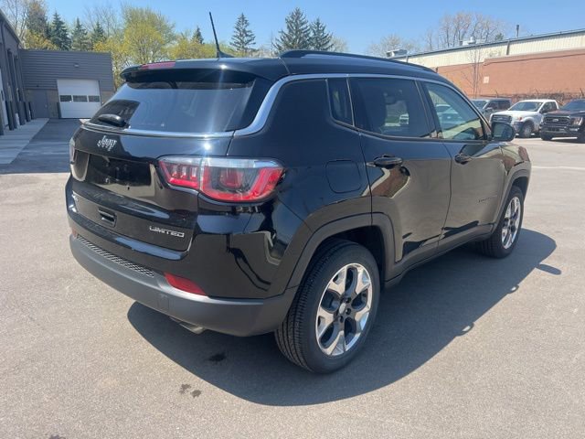 Used 2019 Jeep Compass Limited AWD/4WD image 5