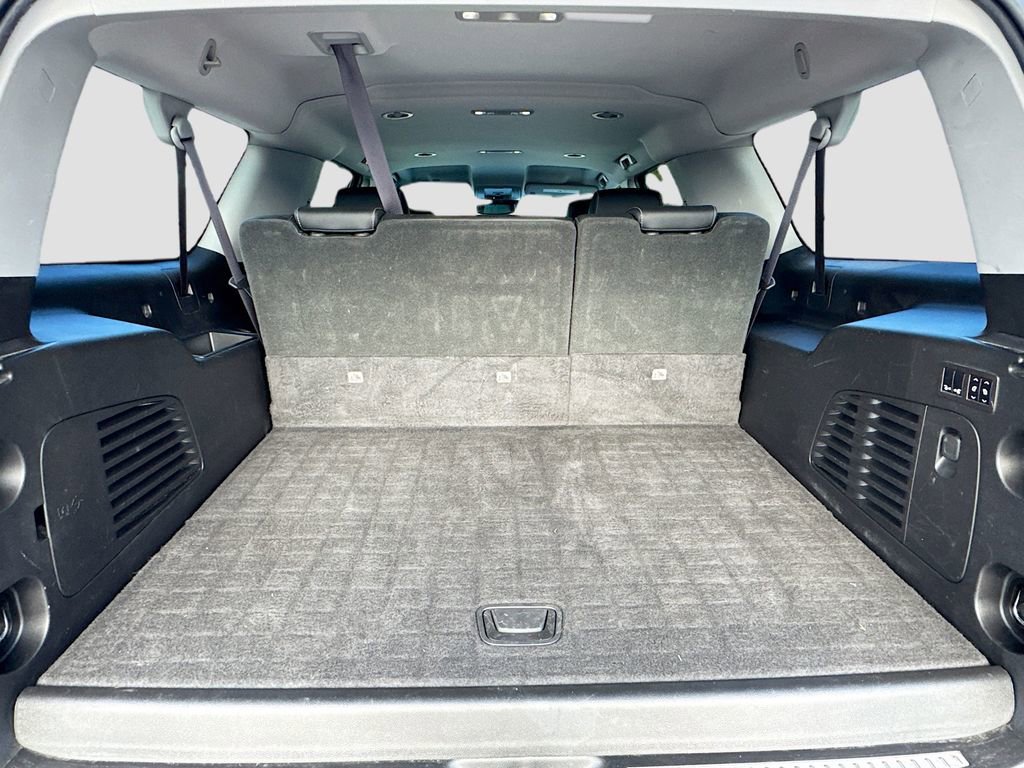 Used 2017 Chevrolet Suburban LT w/ LT Signature Package image 27