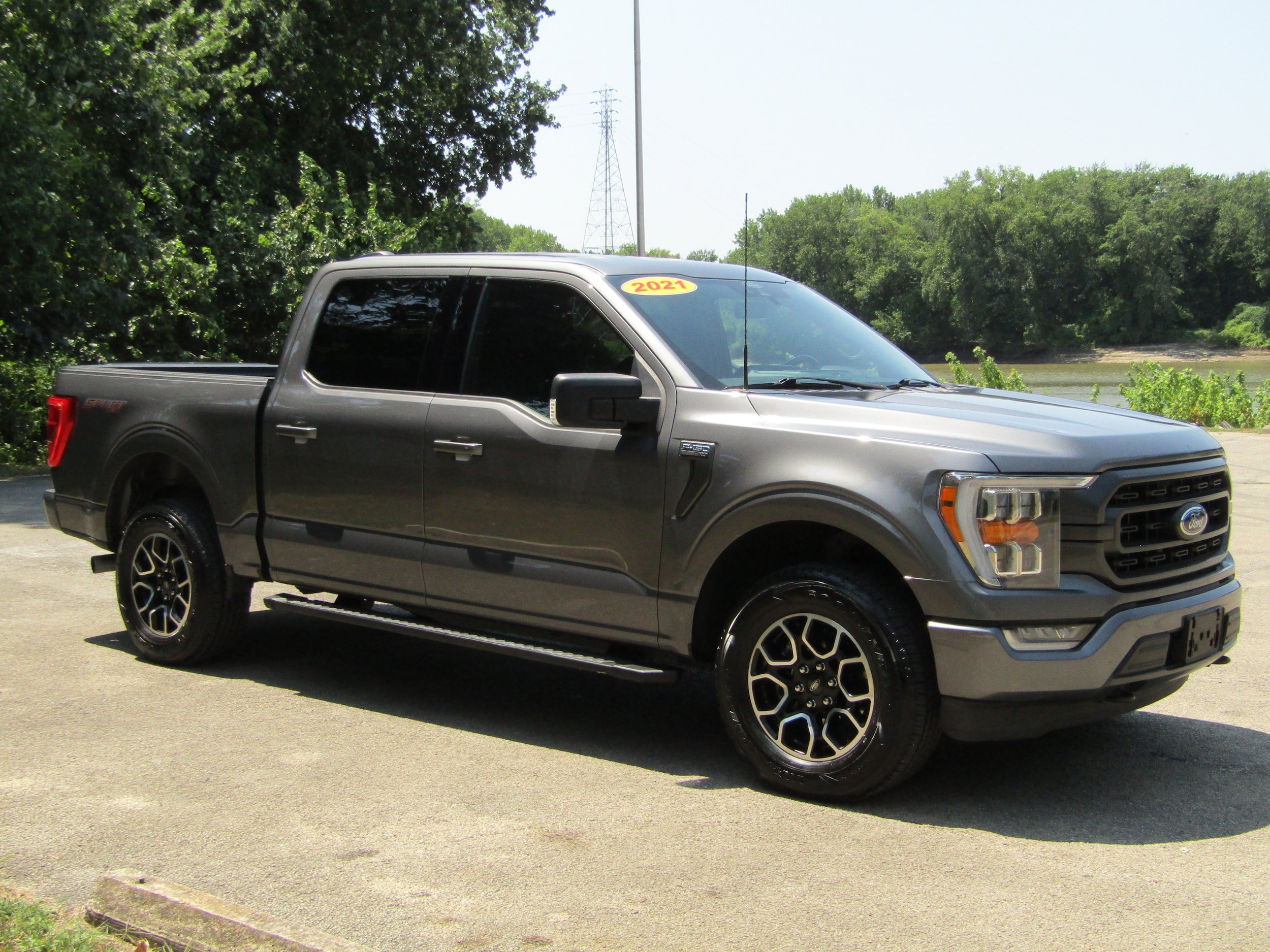 Certified 2021 Ford F150 XLT w/ Equipment Group 302A High AWD/4WD image 6