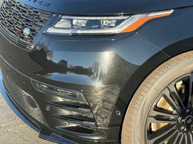 New 2026 Land Rover Range Rover Velar Dynamic SE image 9