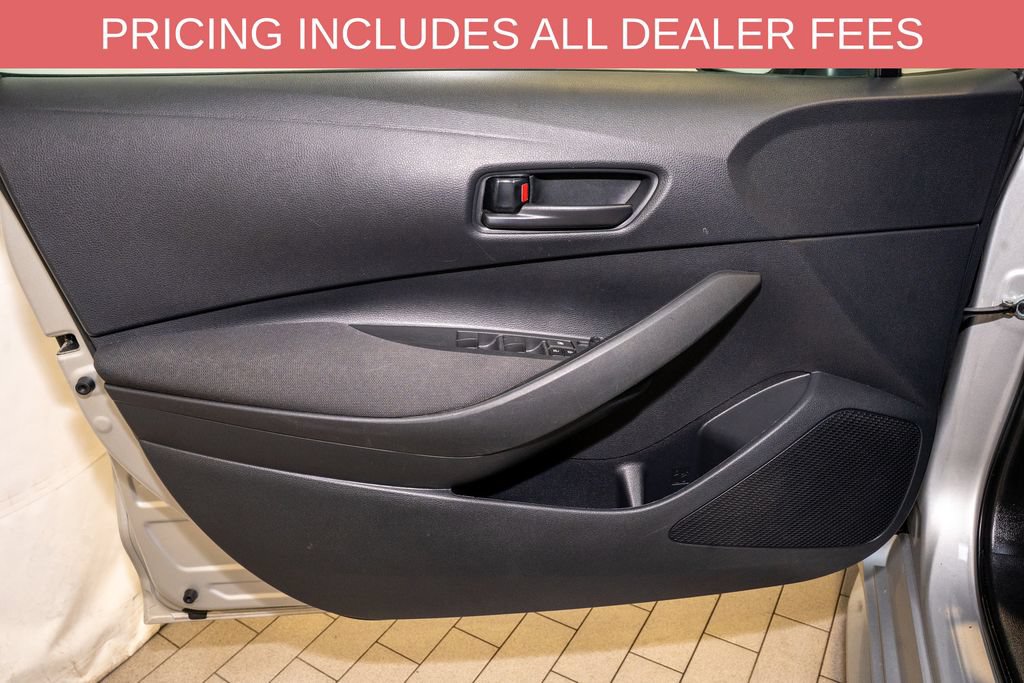 Used 2024 Toyota Corolla LE FWD image 11