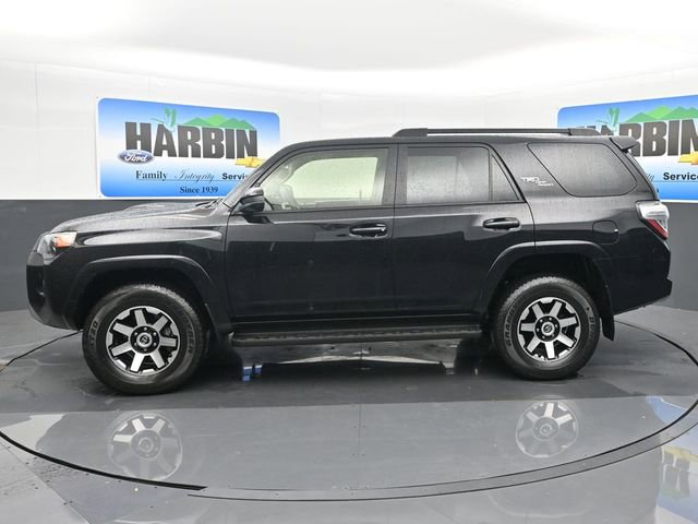 Used 2024 Toyota 4Runner TRD Off-Road image 2