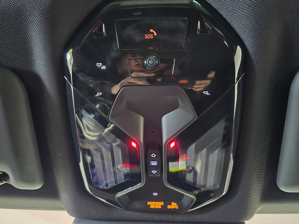 Used 2025 BMW X3 xDrive30i w/ Premium Package image 37