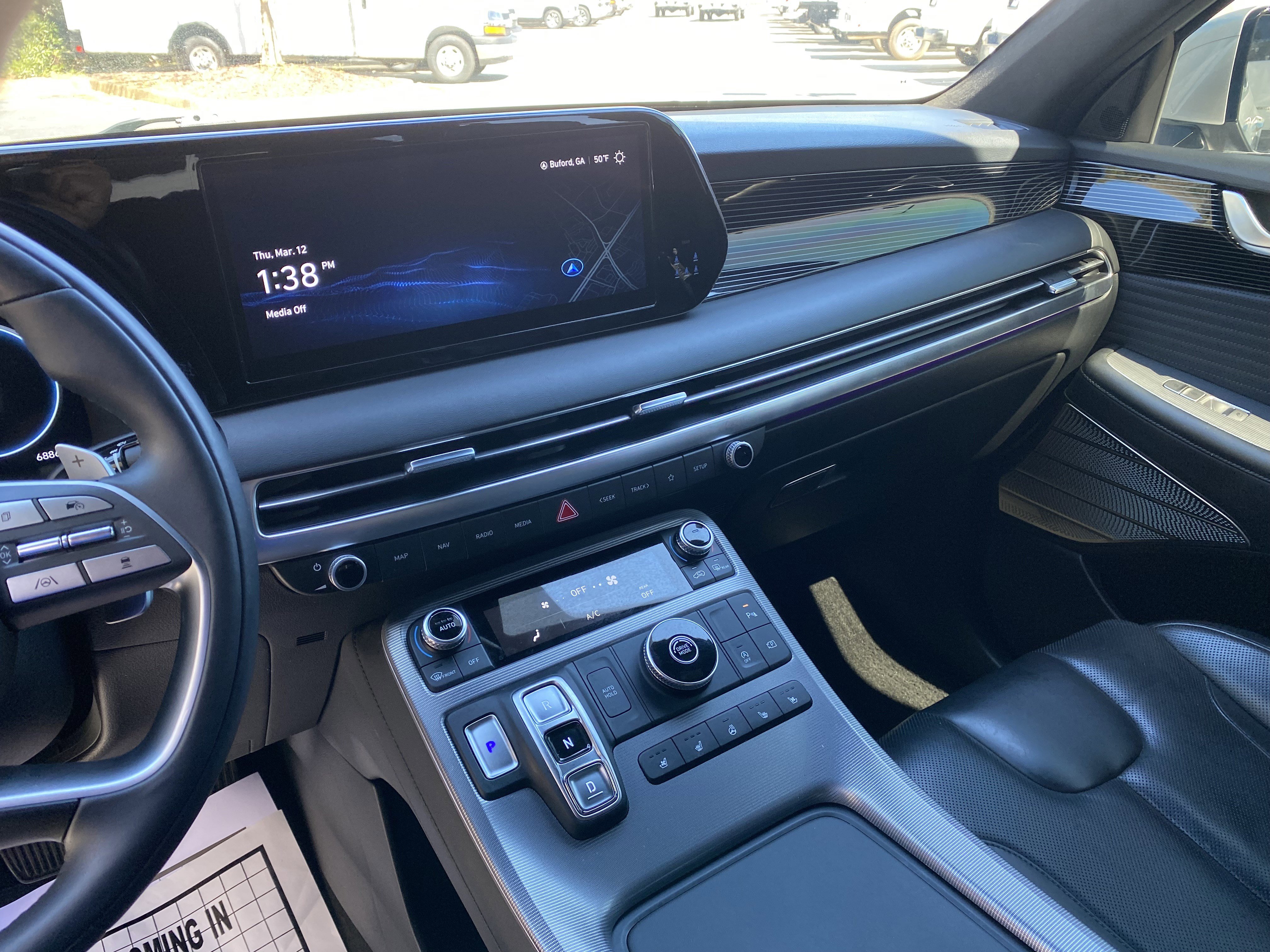 Used 2023 Hyundai Palisade Calligraphy image 25