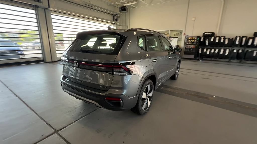 Certified 2025 Volkswagen Taos S AWD/4WD image 19