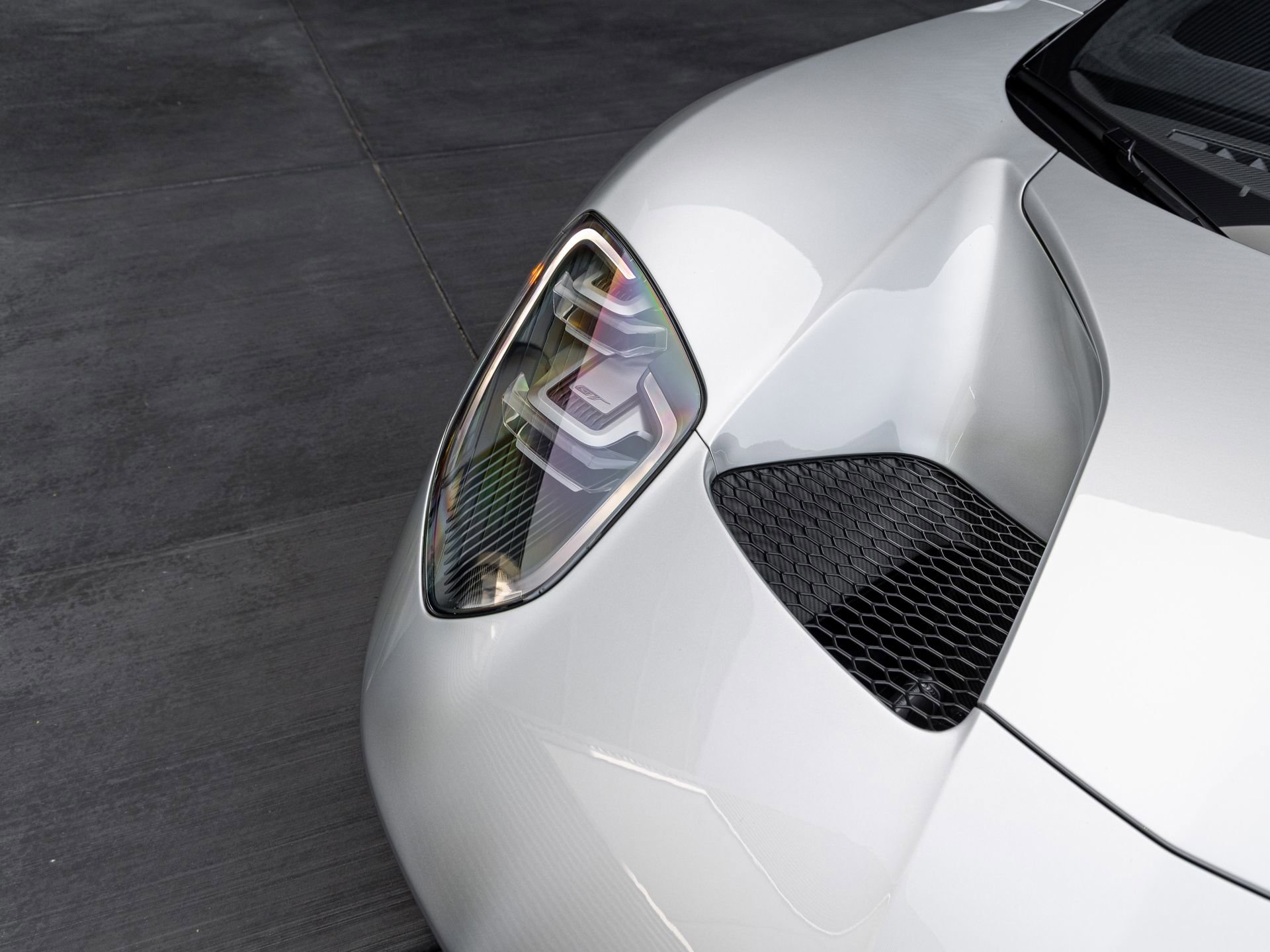 Used 2018 Ford GT image 39