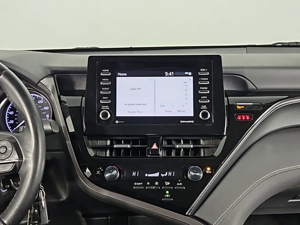 Used 2022 Toyota Camry SE image 25