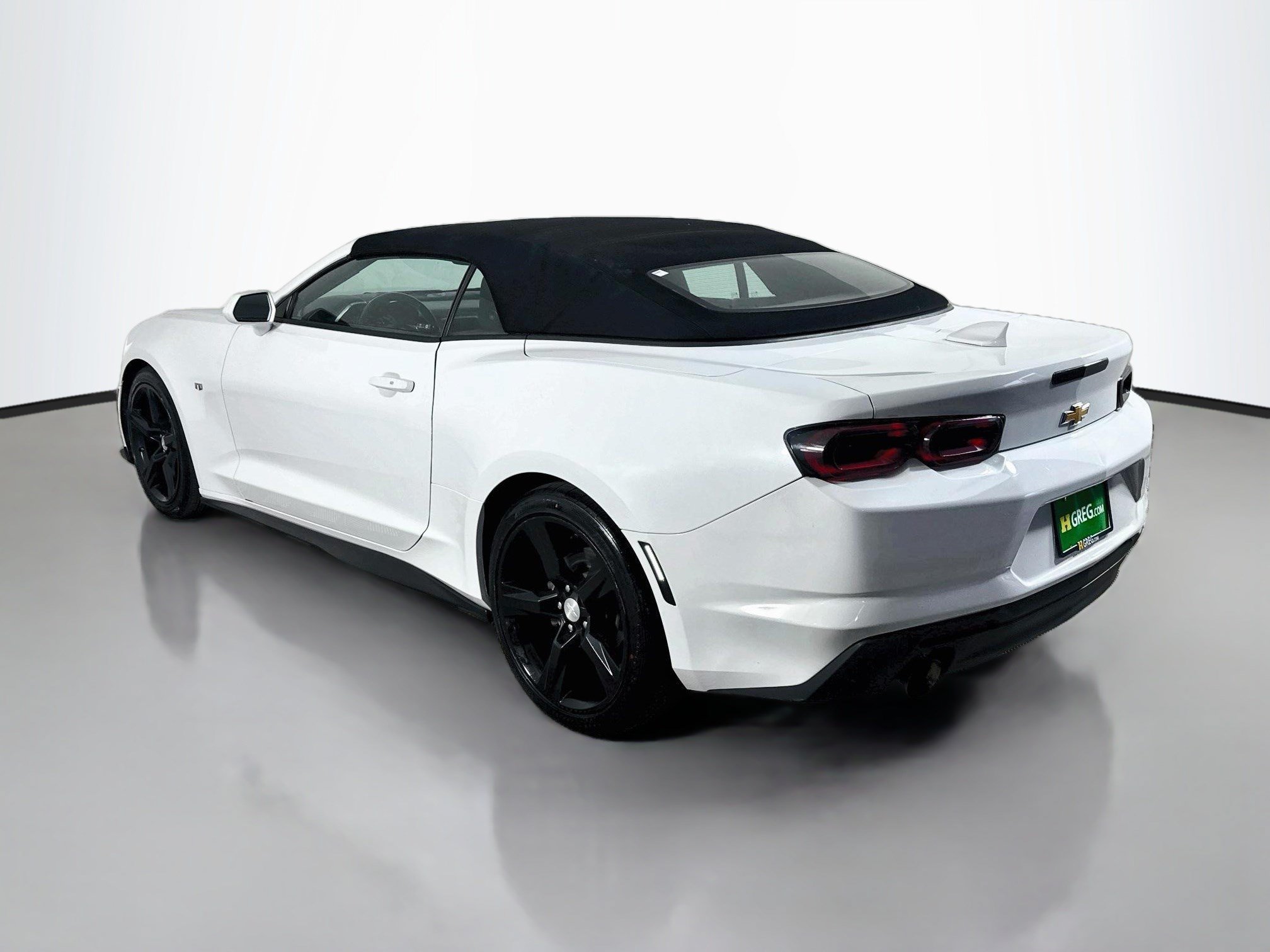 Used 2019 Chevrolet Camaro LT RWD image 7