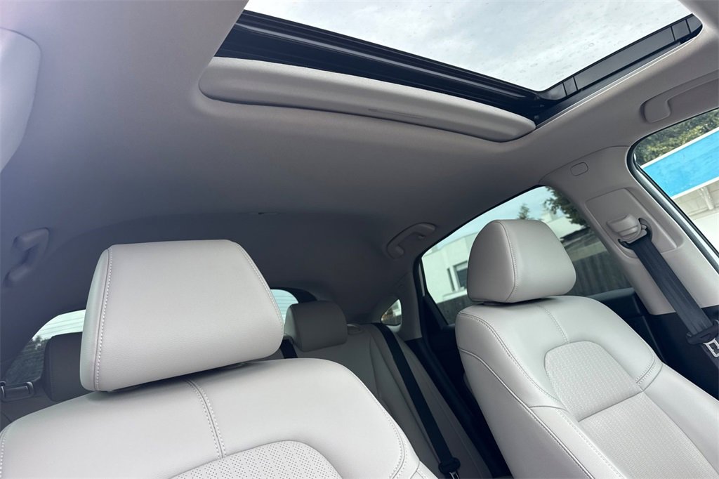 Certified 2024 Honda Civic EX-L image 18