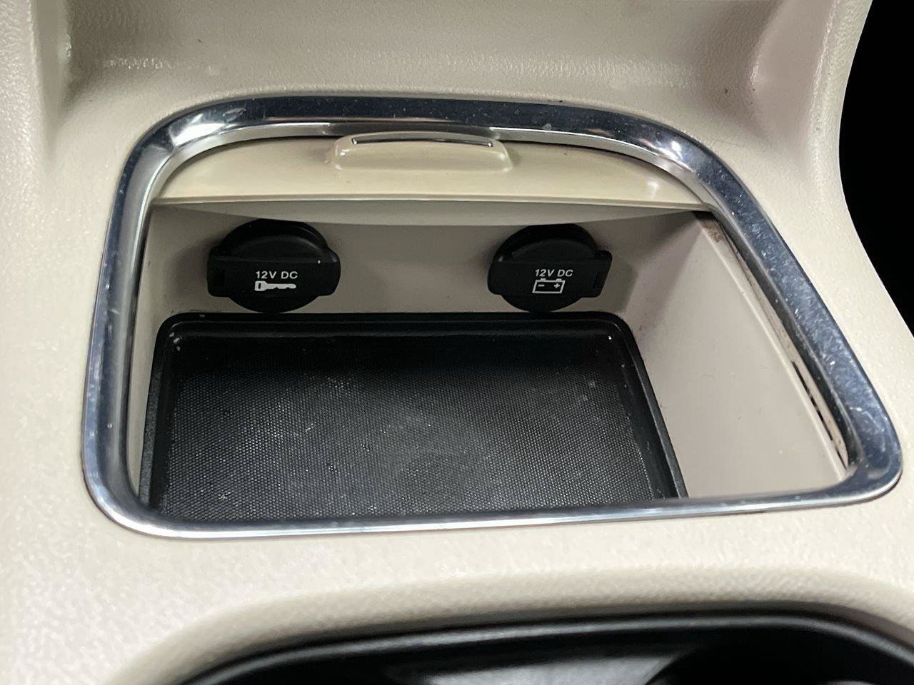 Used 2019 Dodge Grand Caravan SXT FWD image 19