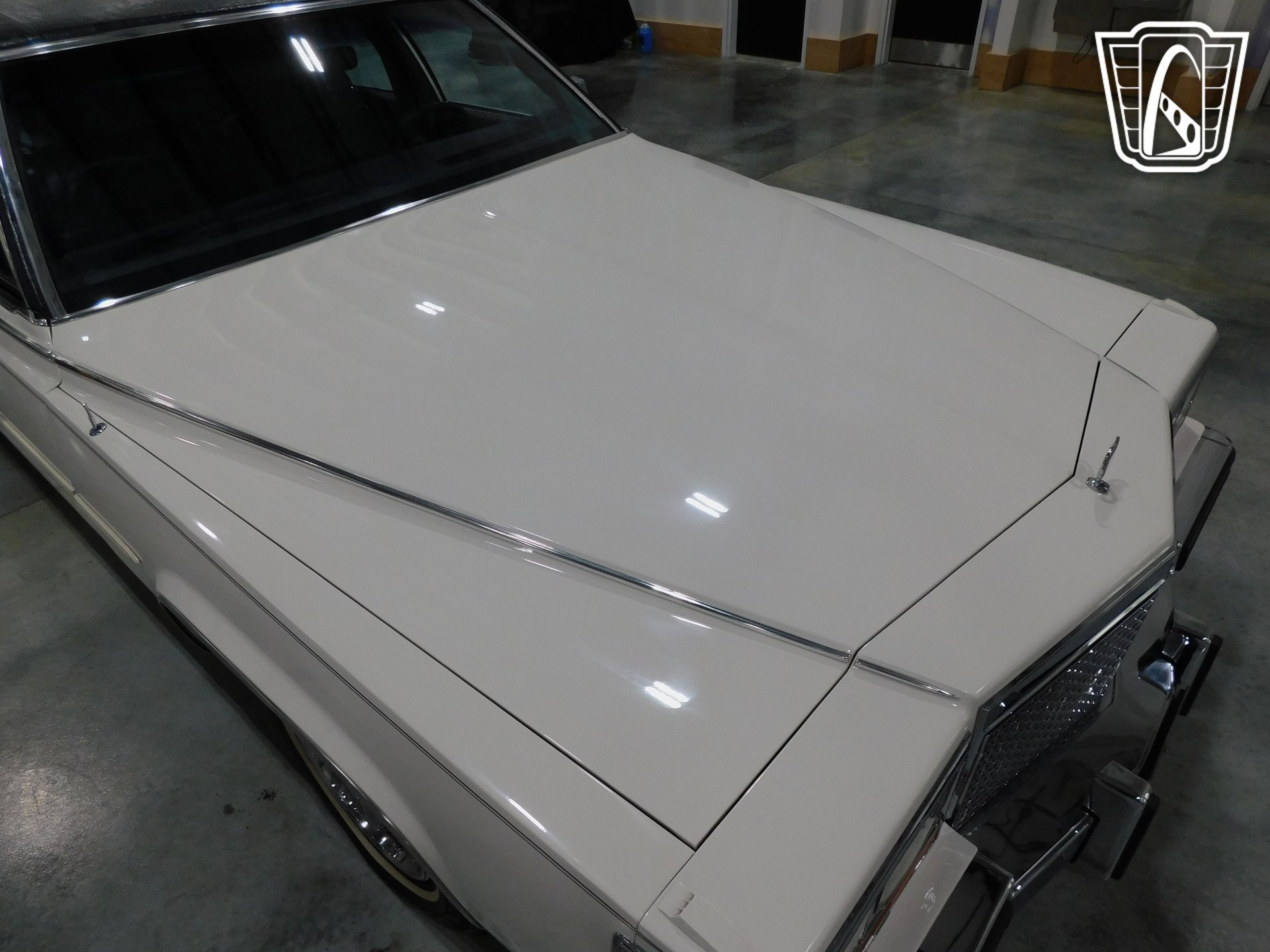 Used 1988 Cadillac Brougham RWD image 35