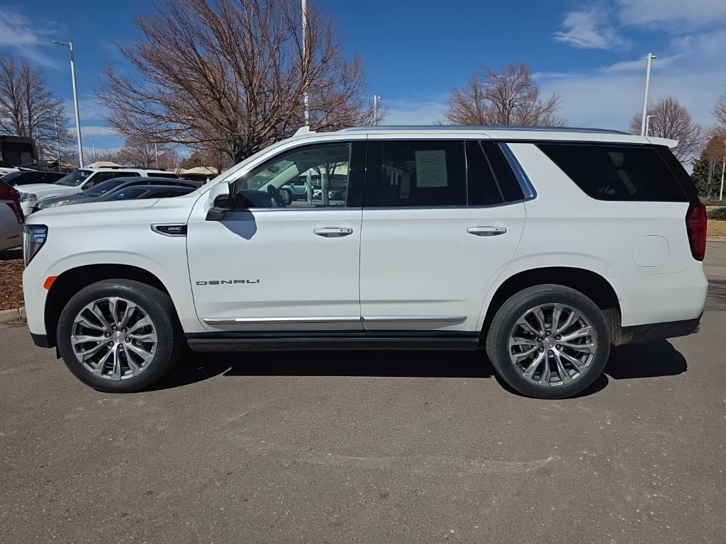 Used 2021 GMC Yukon Denali w/ Denali Premium Package image 3