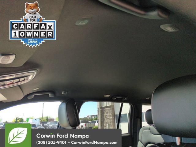 Used 2025 Jeep Grand Cherokee Limited w/ Black Appearance Package AWD/4WD image 22