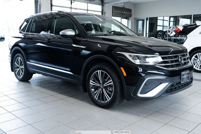 Used 2024 Volkswagen Tiguan Wolfsburg Edition image 1