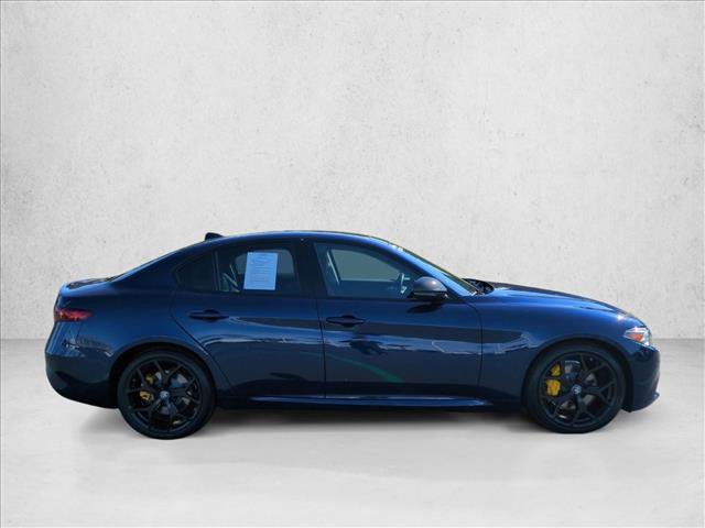 Used 2021 Alfa Romeo Giulia Ti w/ Nero Edizione video 4