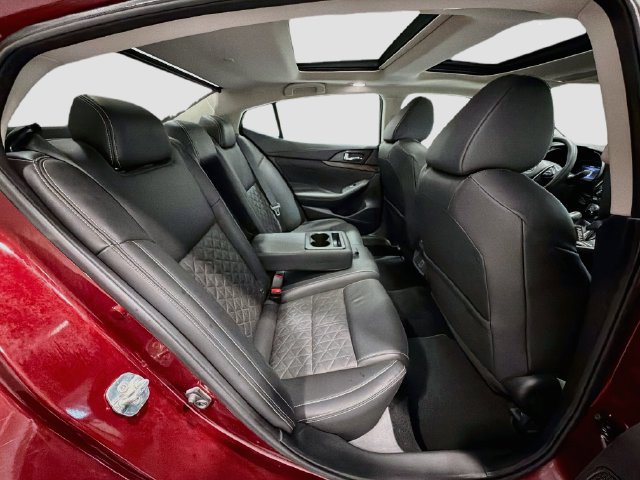 Used 2018 Nissan Maxima Platinum FWD image 23