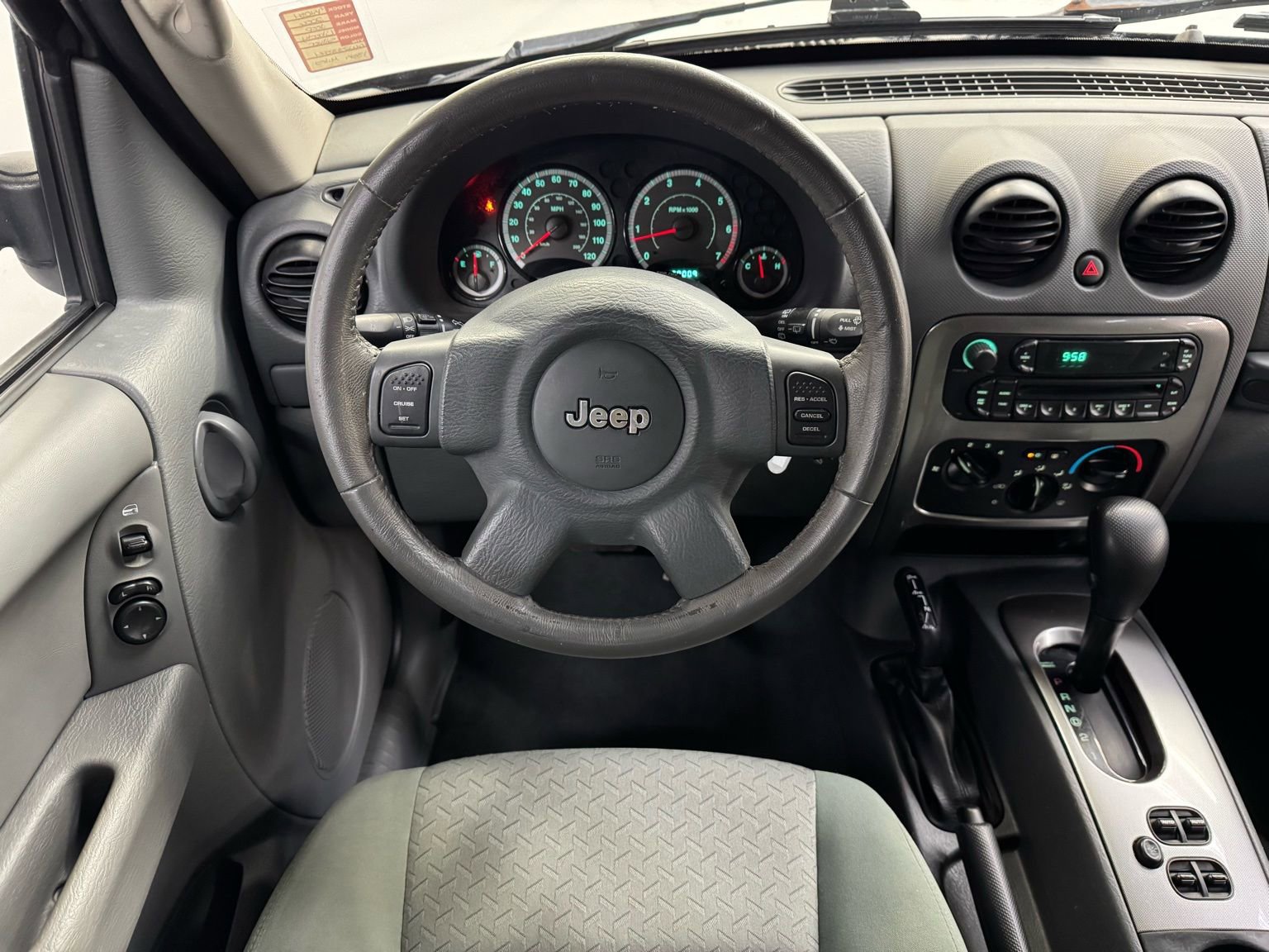 Used 2006 Jeep Liberty Renegade image 14