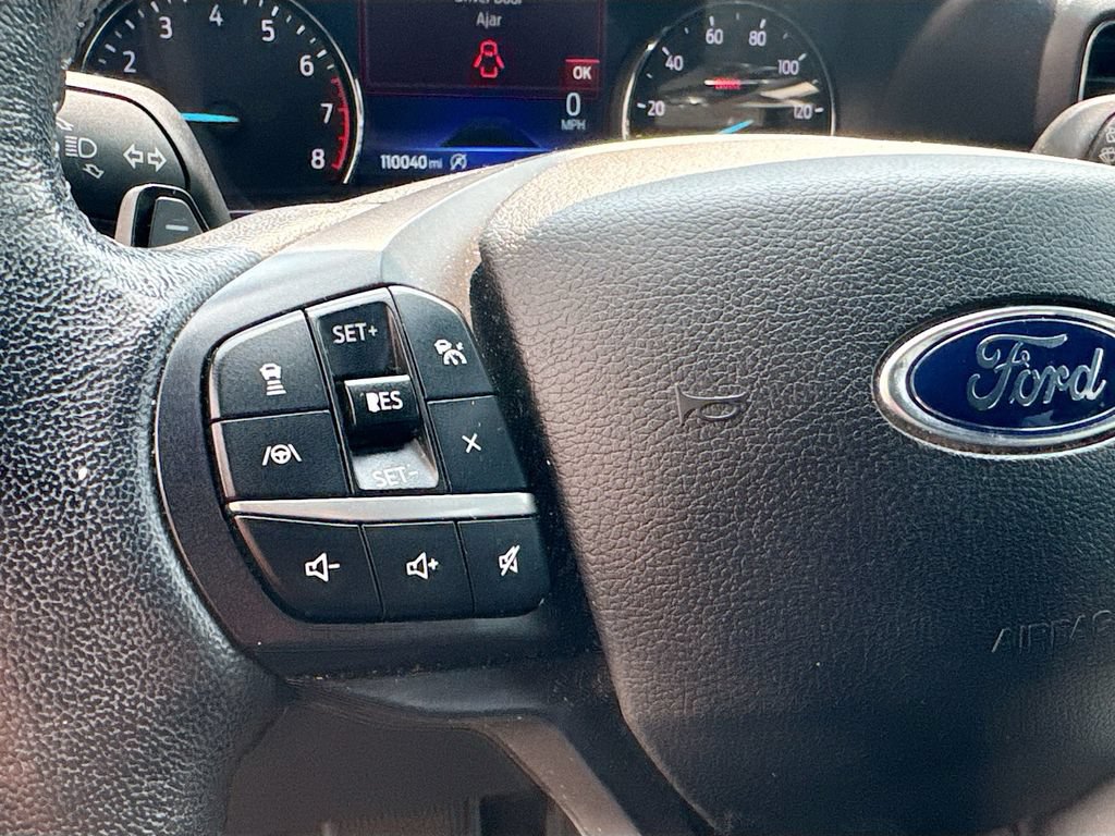 Used 2020 Ford Explorer XLT w/ Equipment Group 202A AWD/4WD image 12