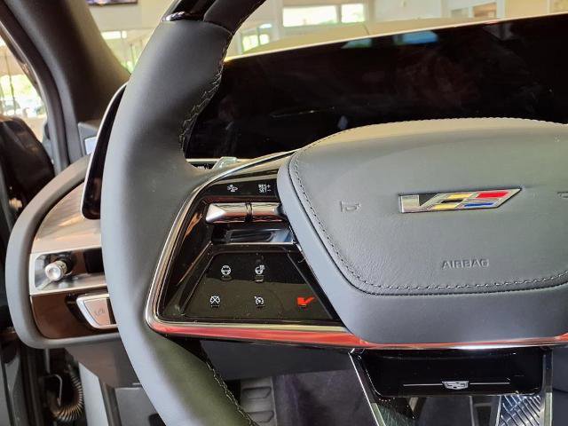 New 2026 Cadillac Lyriq V image 18