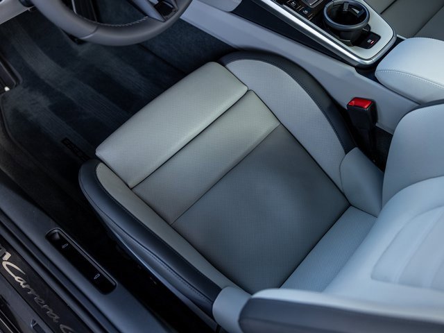 Used 2025 Porsche 911 Carrera GTS image 25