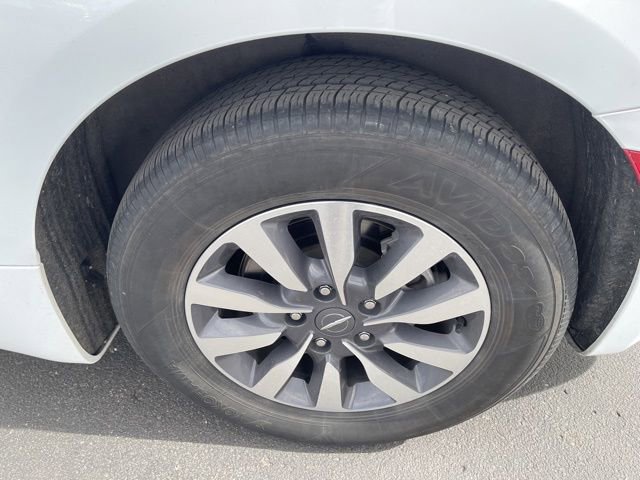 Used 2024 Chrysler Pacifica Limited FWD image 6