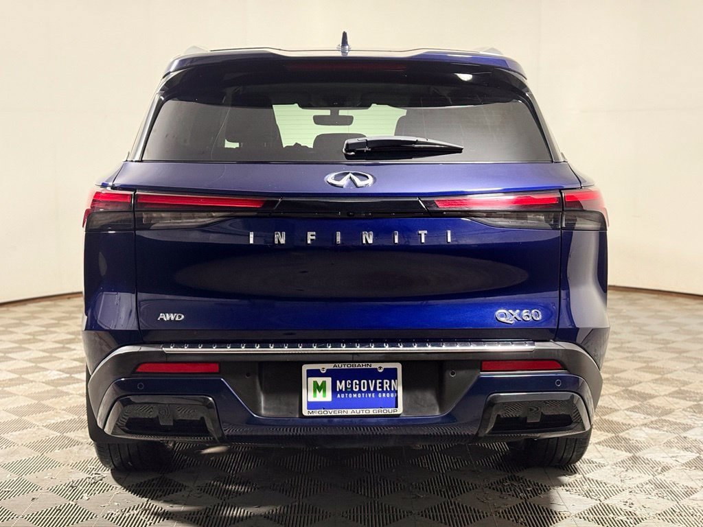 Used 2023 INFINITI QX60 Luxe w/ Performance Audio Package AWD/4WD image 5
